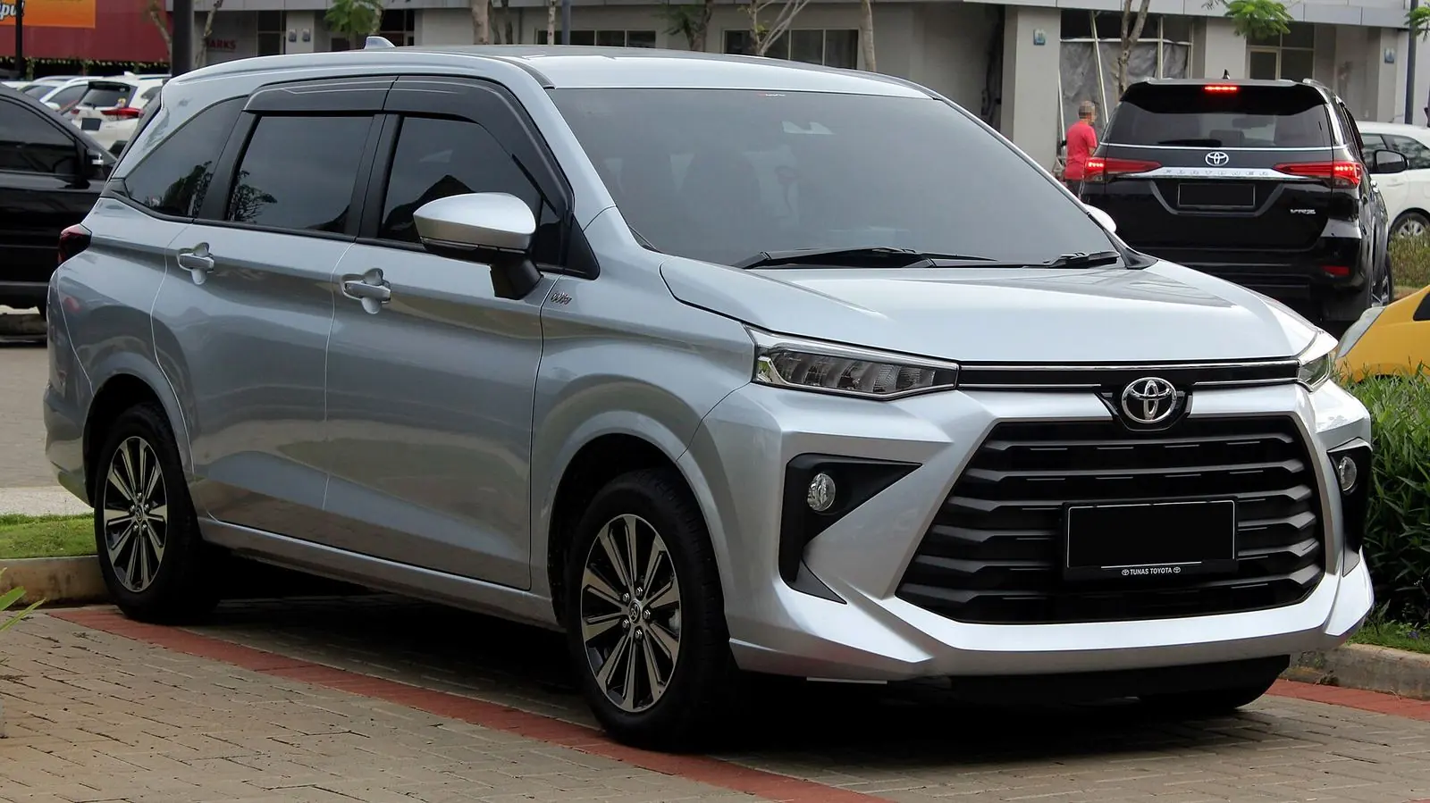 A Toyota Avanza, the 7-seat car Ernest drives